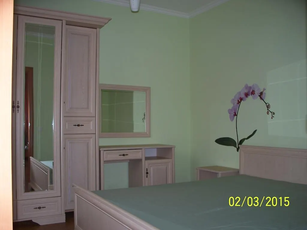 Apartment Studio-Lux On Klinichna Kiev